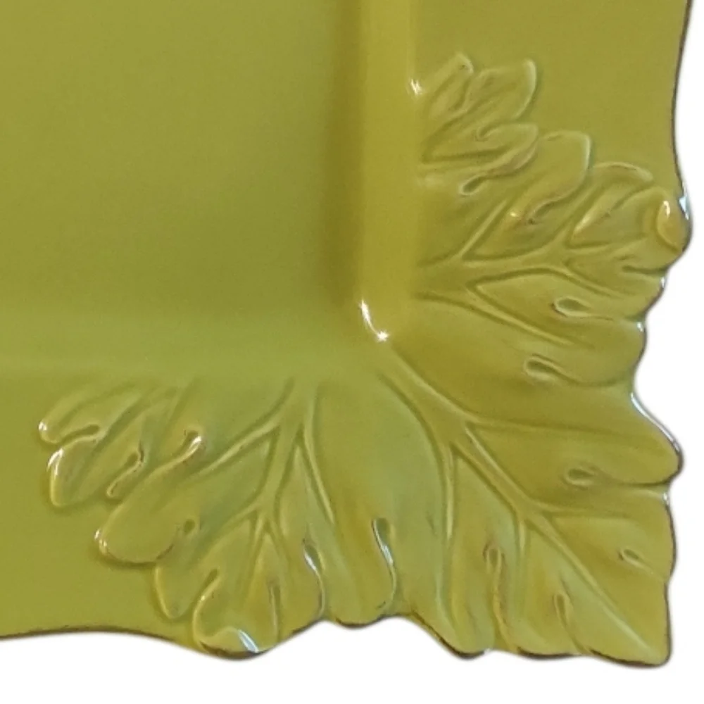 ARTE Florum Inc. Maple Leaf Green Square Embossed Plate Platter 12.5